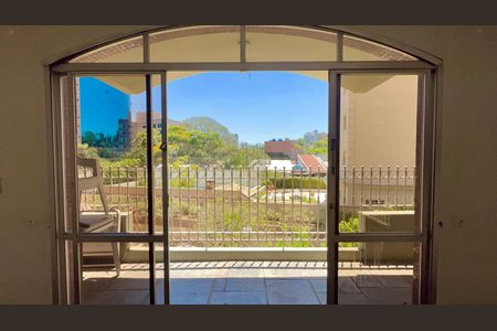 Apartamento à venda com 189m², 3 quartos e 2 vagas Apartamento à venda com 189m², 3 quartos e 2 vagasVaranda