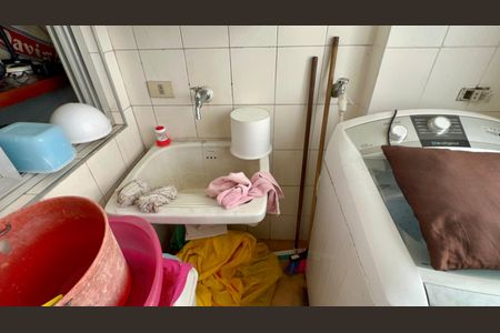 Apartamento à venda com 189m², 3 quartos e 2 vagas Apartamento à venda com 189m², 3 quartos e 2 vagasÁrea de Serviço