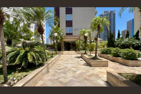 Apartamento à venda com 189m², 3 quartos e 2 vagas Apartamento à venda com 189m², 3 quartos e 2 vagasFachada do bloco