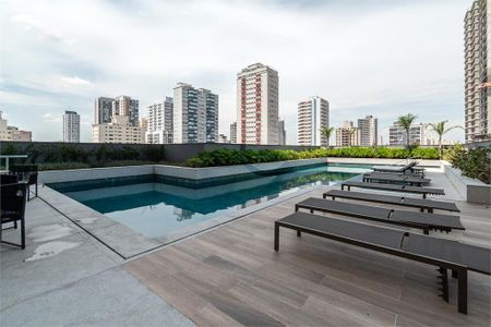 Apartamento à venda com 72m², 2 quartos e 1 vaga