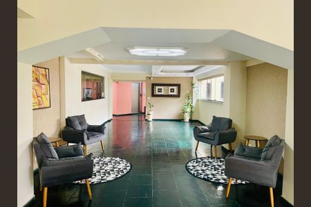 Apartamento à venda com 74m², 2 quartos e 1 vaga Apartamento à venda com 74m², 2 quartos e 1 vagaHall de entrada