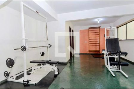 Apartamento à venda com 74m², 2 quartos e 1 vaga Apartamento à venda com 74m², 2 quartos e 1 vagaAcademia