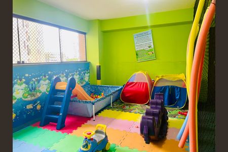 Apartamento à venda com 74m², 2 quartos e 1 vaga Apartamento à venda com 74m², 2 quartos e 1 vagaBrinquedoteca