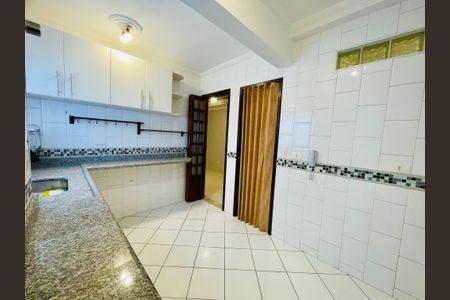 Apartamento à venda com 74m², 2 quartos e 1 vaga Apartamento à venda com 74m², 2 quartos e 1 vagaCozinha