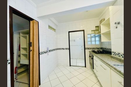Apartamento à venda com 74m², 2 quartos e 1 vaga Apartamento à venda com 74m², 2 quartos e 1 vagaCozinha - Armários