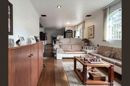 Casa à venda com 3 quartos, 230m² em Vila Ida, São Paulo