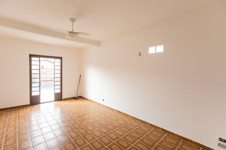 Casa à venda com 105m², 4 quartos e 2 vagas Casa à venda com 105m², 4 quartos e 2 vagasQuarto 2
