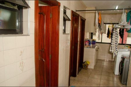 Apartamento à venda com 254m², 4 quartos e 4 vagas