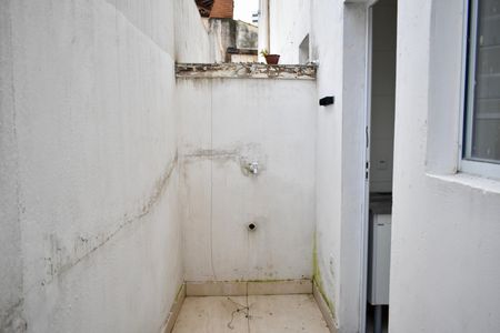 Quintal de kitnet/studio à venda com 0 quarto, 25m² em São Judas, São Paulo