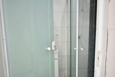 Banheiro de kitnet/studio à venda com 0 quarto, 25m² em São Judas, São Paulo