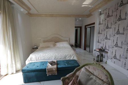 Apartamento à venda com 440m², 5 quartos e 4 vagas Apartamento à venda com 440m², 5 quartos e 4 vagasSuíte 2