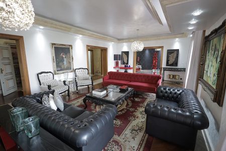 Apartamento à venda com 440m², 5 quartos e 4 vagas Apartamento à venda com 440m², 5 quartos e 4 vagasSala