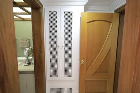 Apartamento à venda com 440m², 5 quartos e 4 vagas Apartamento à venda com 440m², 5 quartos e 4 vagasSuíte 3