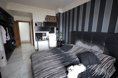 Apartamento à venda com 440m², 5 quartos e 4 vagas Apartamento à venda com 440m², 5 quartos e 4 vagasSuíte 1