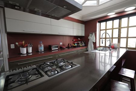 Apartamento à venda com 440m², 5 quartos e 4 vagas Apartamento à venda com 440m², 5 quartos e 4 vagasCozinha