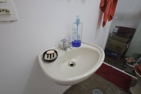 Apartamento à venda com 440m², 5 quartos e 4 vagas Apartamento à venda com 440m², 5 quartos e 4 vagasBanheiro Área de Serviço