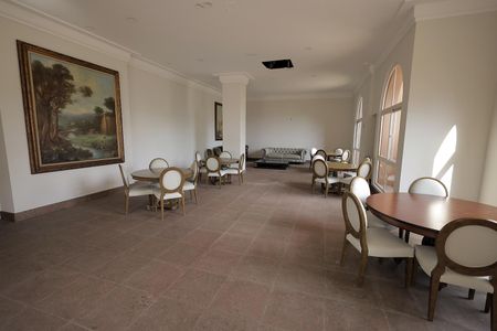 Apartamento à venda com 440m², 5 quartos e 4 vagas Apartamento à venda com 440m², 5 quartos e 4 vagasÁrea comum - Salão de festas