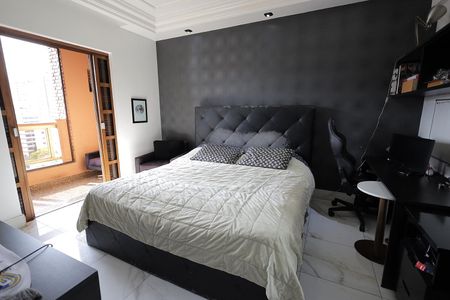 Apartamento à venda com 440m², 5 quartos e 4 vagas Apartamento à venda com 440m², 5 quartos e 4 vagasSuíte 4