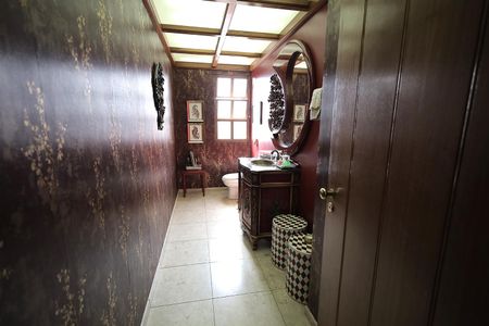 Apartamento à venda com 440m², 5 quartos e 4 vagas Apartamento à venda com 440m², 5 quartos e 4 vagasLavabo