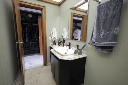 Apartamento à venda com 440m², 5 quartos e 4 vagas Apartamento à venda com 440m², 5 quartos e 4 vagasBanheiro Suíte 1