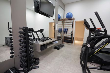 Apartamento à venda com 440m², 5 quartos e 4 vagas Apartamento à venda com 440m², 5 quartos e 4 vagasÁrea comum - Academia
