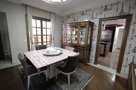 Apartamento à venda com 440m², 5 quartos e 4 vagas Apartamento à venda com 440m², 5 quartos e 4 vagasCopa