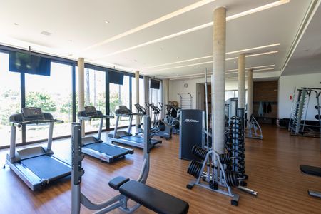 Casa à venda com 450m², 4 quartos e 6 vagas Casa à venda com 450m², 4 quartos e 6 vagasÁrea comum - Academia