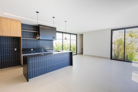 Casa à venda com 450m², 4 quartos e 6 vagas Casa à venda com 450m², 4 quartos e 6 vagasChurrasqueira