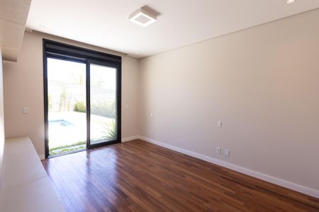 Casa à venda com 450m², 4 quartos e 6 vagas Casa à venda com 450m², 4 quartos e 6 vagasSuíte Master