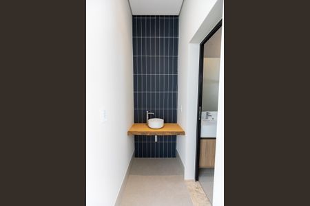 Casa à venda com 450m², 4 quartos e 6 vagas Casa à venda com 450m², 4 quartos e 6 vagasLavabo da Churrasqueira