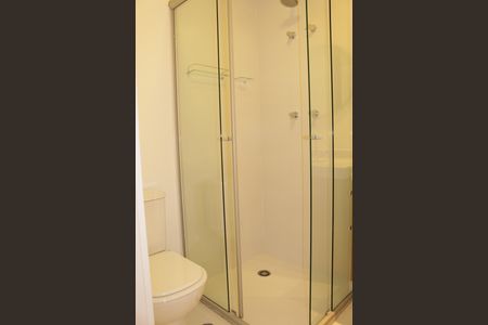 Banheiro de kitnet/studio para alugar com 1 quarto, 32m² em Consolação, São Paulo