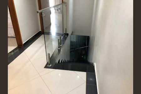 Casa à venda com 162m², 3 quartos e 2 vagas