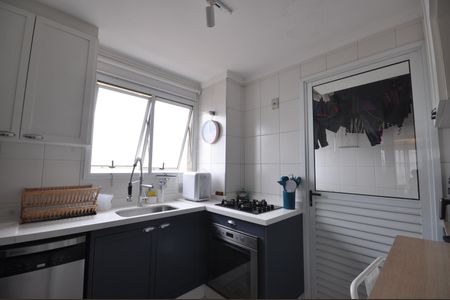 Apartamento à venda com 110m², 4 quartos e 2 vagasCozinha