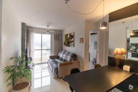 Sala de apartamento para alugar com 2 quartos, 60m² em Maria Paula, São Gonçalo