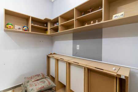 Apartamento para alugar com 274m², 3 quartos e 4 vagas Apartamento para alugar com 274m², 3 quartos e 4 vagasDespensa