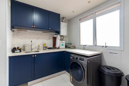 Apartamento para alugar com 274m², 3 quartos e 4 vagas Apartamento para alugar com 274m², 3 quartos e 4 vagasÁrea de Serviço