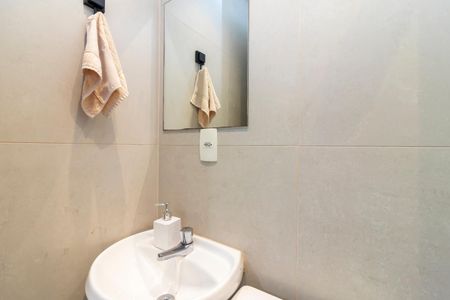 Apartamento para alugar com 274m², 3 quartos e 4 vagas Apartamento para alugar com 274m², 3 quartos e 4 vagasBanheiro de Serviço