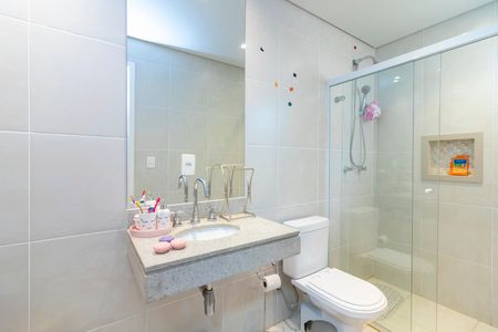 Apartamento para alugar com 274m², 3 quartos e 4 vagas Apartamento para alugar com 274m², 3 quartos e 4 vagasBanheiro da Suíte 2