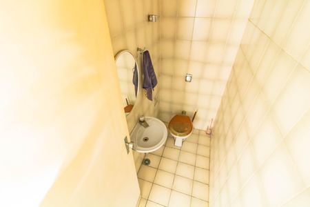 Casa à venda com 100m², 3 quartos e 2 vagasBanheiro de Serviço