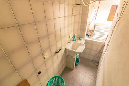 Casa à venda com 100m², 3 quartos e 2 vagasÁrea de Serviço