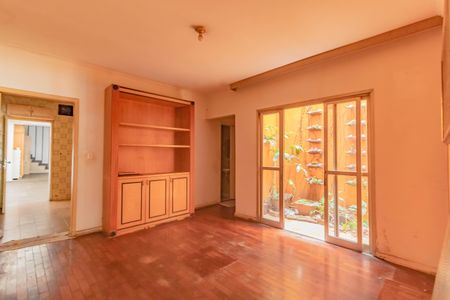 Casa à venda com 100m², 3 quartos e 2 vagasSala