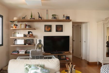 Sala de apartamento à venda com 3 quartos, 130m² em Alto da Lapa, São Paulo
