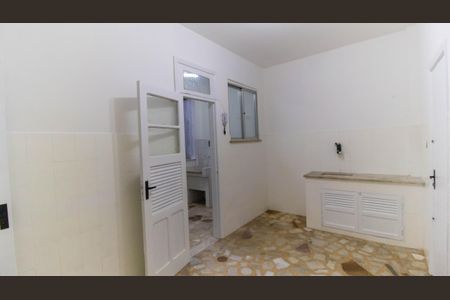 Apartamento para alugar com 130m², 2 quartos e sem vaga Apartamento para alugar com 130m², 2 quartos e sem vagaCozinha