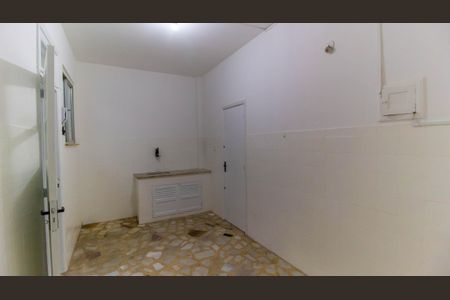 Apartamento para alugar com 130m², 2 quartos e sem vaga Apartamento para alugar com 130m², 2 quartos e sem vagaCozinha