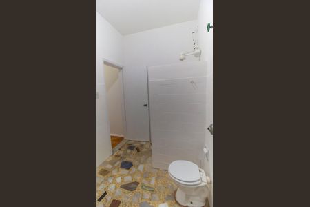 Apartamento para alugar com 130m², 2 quartos e sem vaga Apartamento para alugar com 130m², 2 quartos e sem vagaBanheiro
