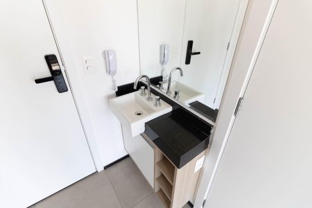 Lavabo de kitnet/studio à venda com 1 quarto, 20m² em Liberdade, São Paulo