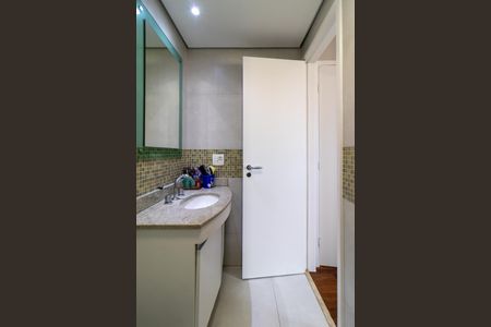 Apartamento à venda com 129m², 3 quartos e 2 vagas Apartamento à venda com 129m², 3 quartos e 2 vagasBanheiro da Suíte 1