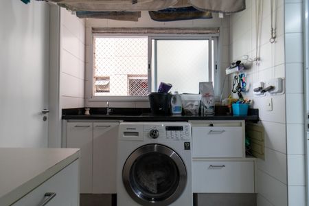 Apartamento à venda com 129m², 3 quartos e 2 vagas Apartamento à venda com 129m², 3 quartos e 2 vagasÁrea de Serviço