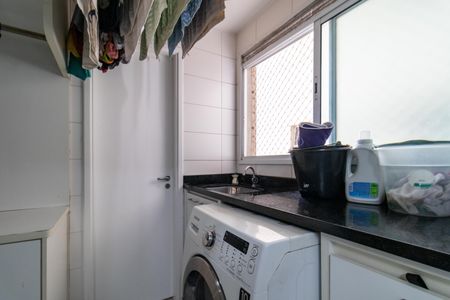 Apartamento à venda com 129m², 3 quartos e 2 vagas Apartamento à venda com 129m², 3 quartos e 2 vagasÁrea de Serviço