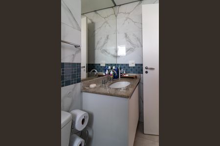 Apartamento à venda com 129m², 3 quartos e 2 vagas Apartamento à venda com 129m², 3 quartos e 2 vagasBanheiro da Suíte 2